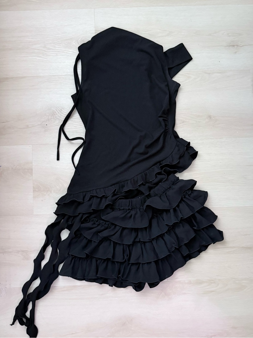Black Ruffled Asymmetry Top - Picture 3 of 3